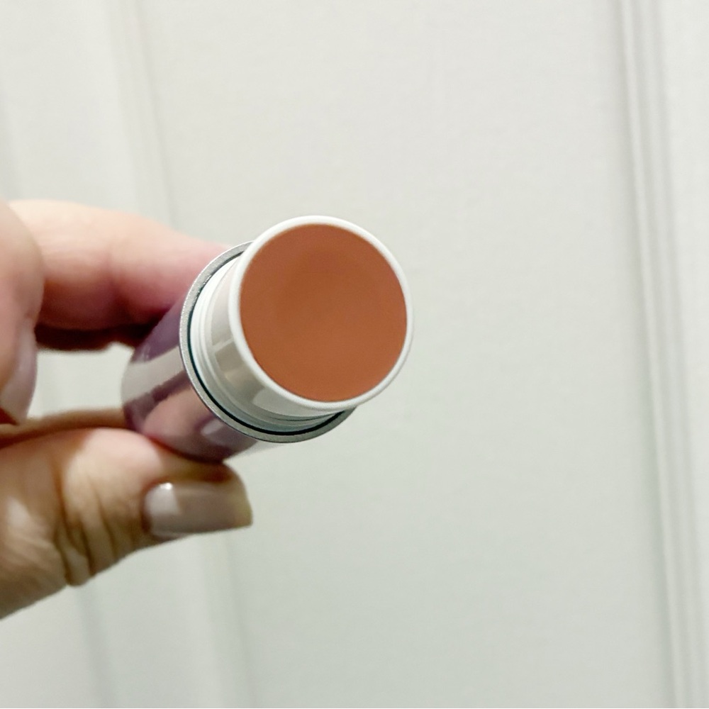 Tarte Maracuja Multi Stick in Latte